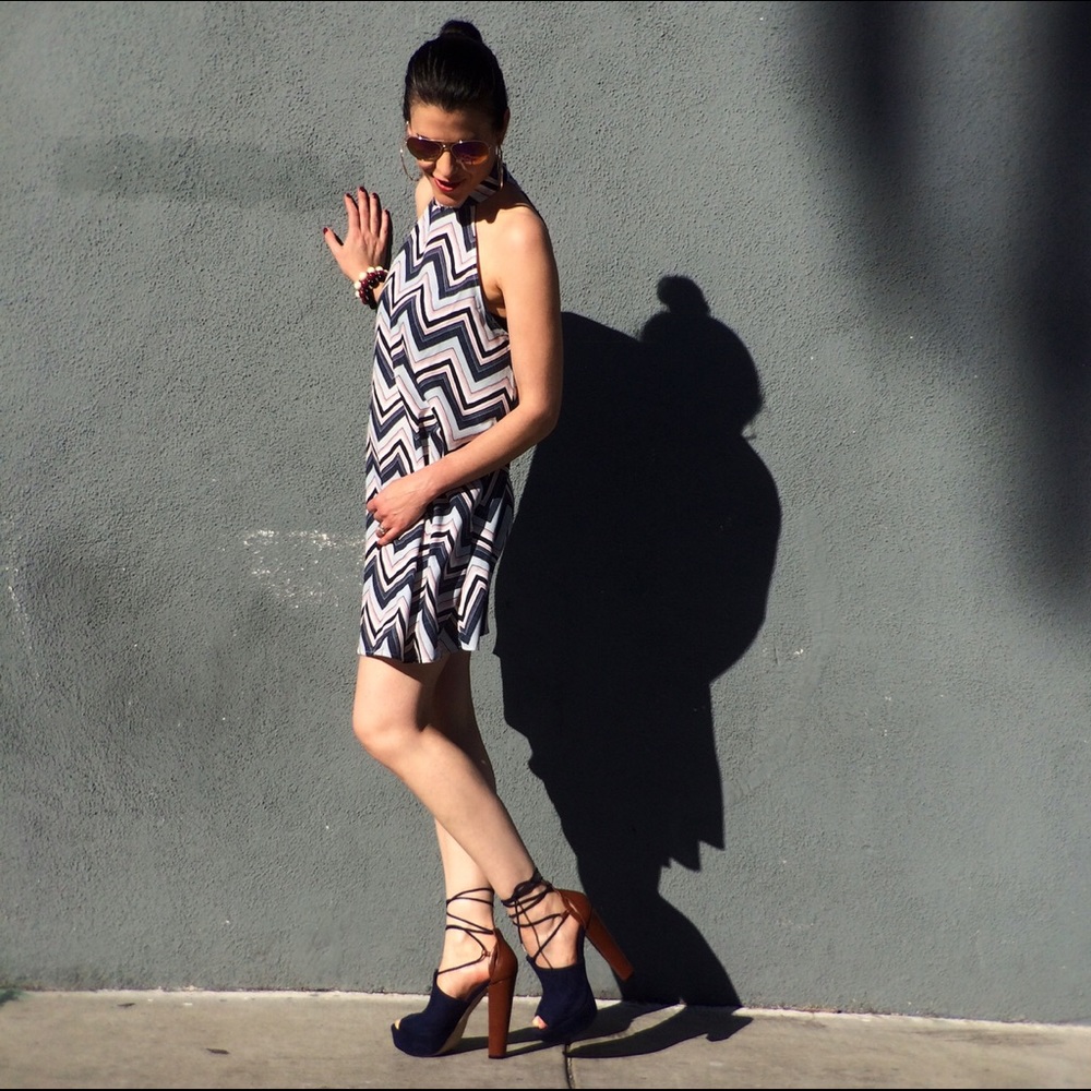Chevron Sleeveless Choker Swing Dress New - Picture 11 of 12